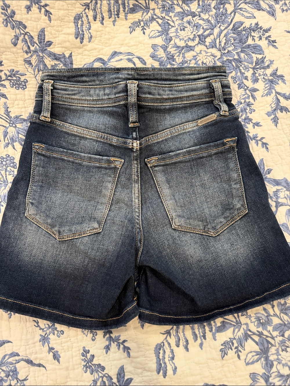 KanCan Kurvy Ultra High Rise Dark Wash Denim Shorts - Women - Picture 5 of 7